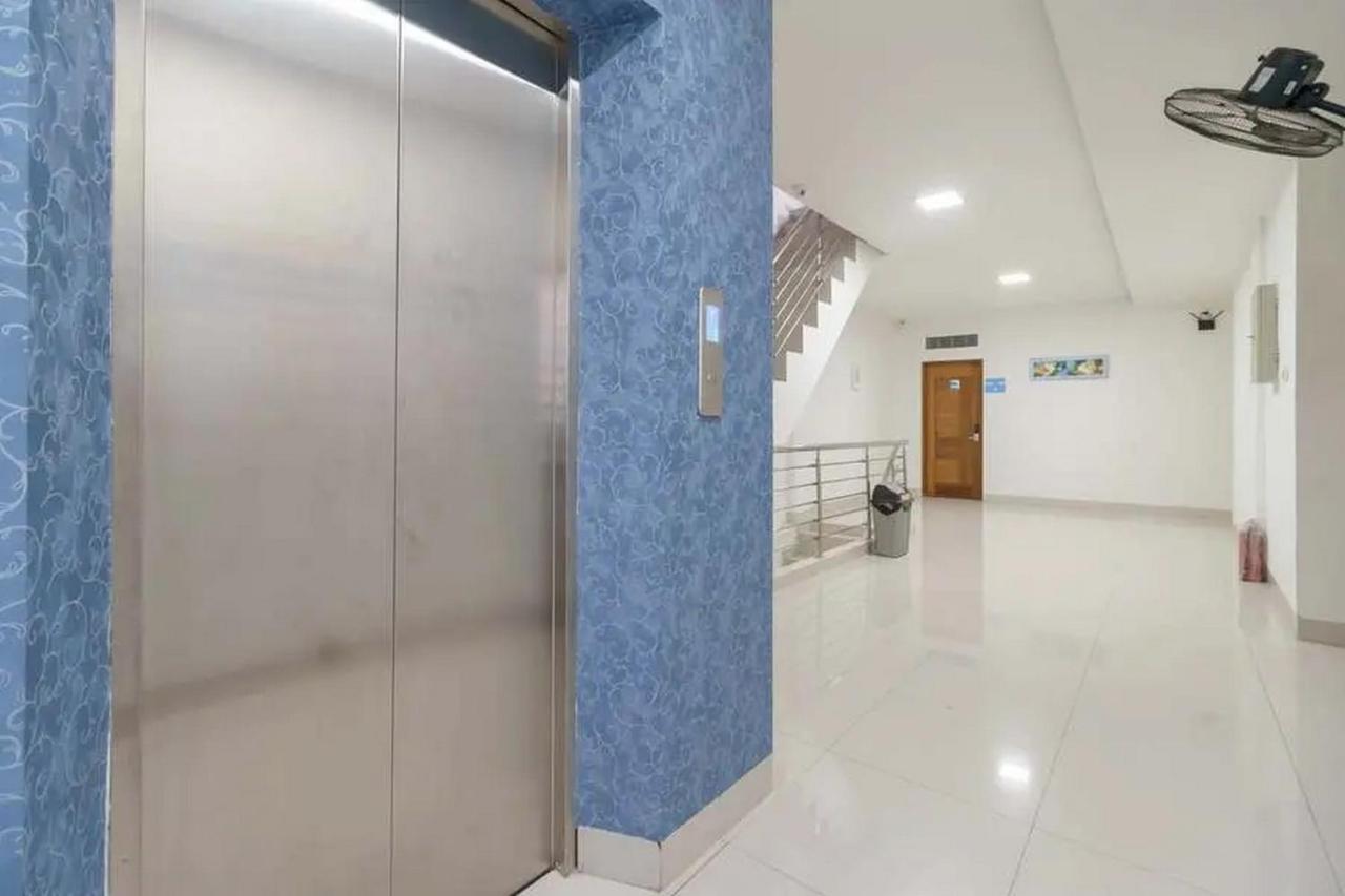 Reddoorz Plus @ Cemara Asri Medan Exterior photo